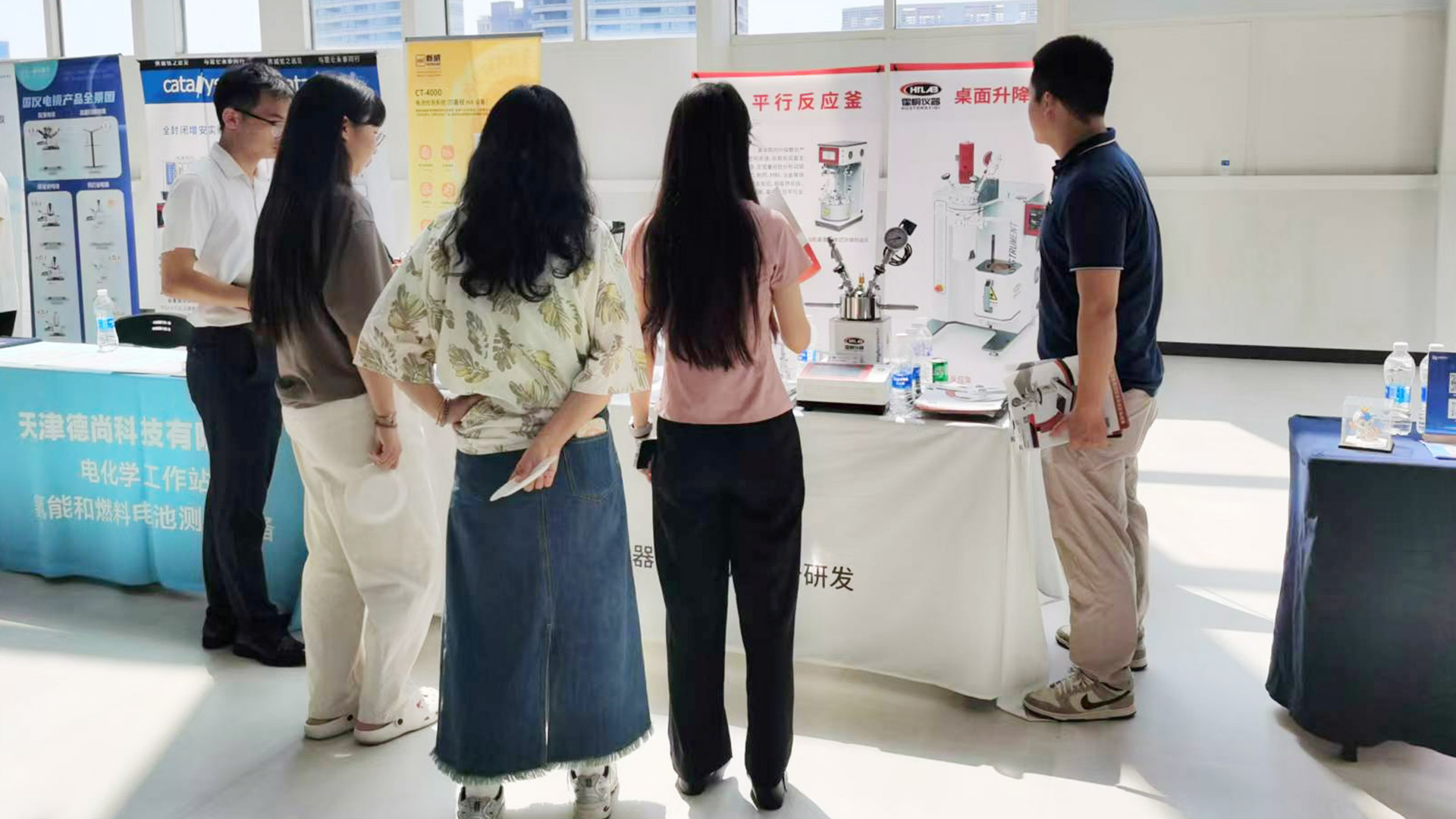 霍桐儀器參加 &ldquo;第十六屆全球華人化工學(xué)者研討會(huì)&rdquo;,實(shí)驗(yàn)室反應(yīng)釜受青睞！新聞主圖